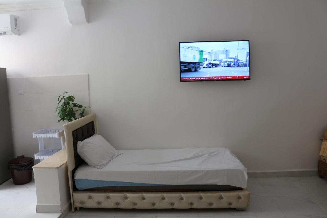 Studio Nador Near Of Lc Waikiki Klima Parking Wifi Exterior photo
